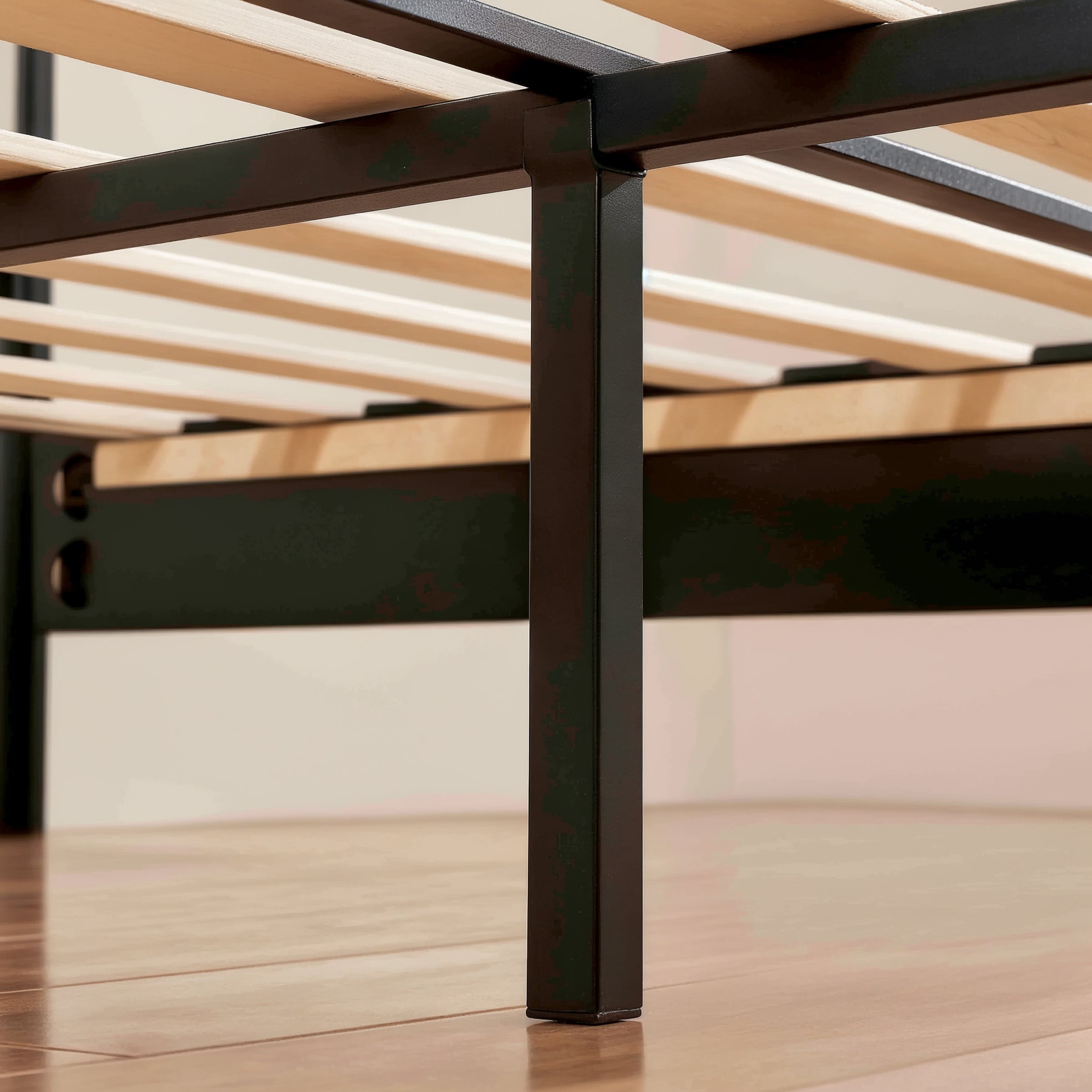 Subrtex Modern Diamond - Patterned Upholstered Bed Frame