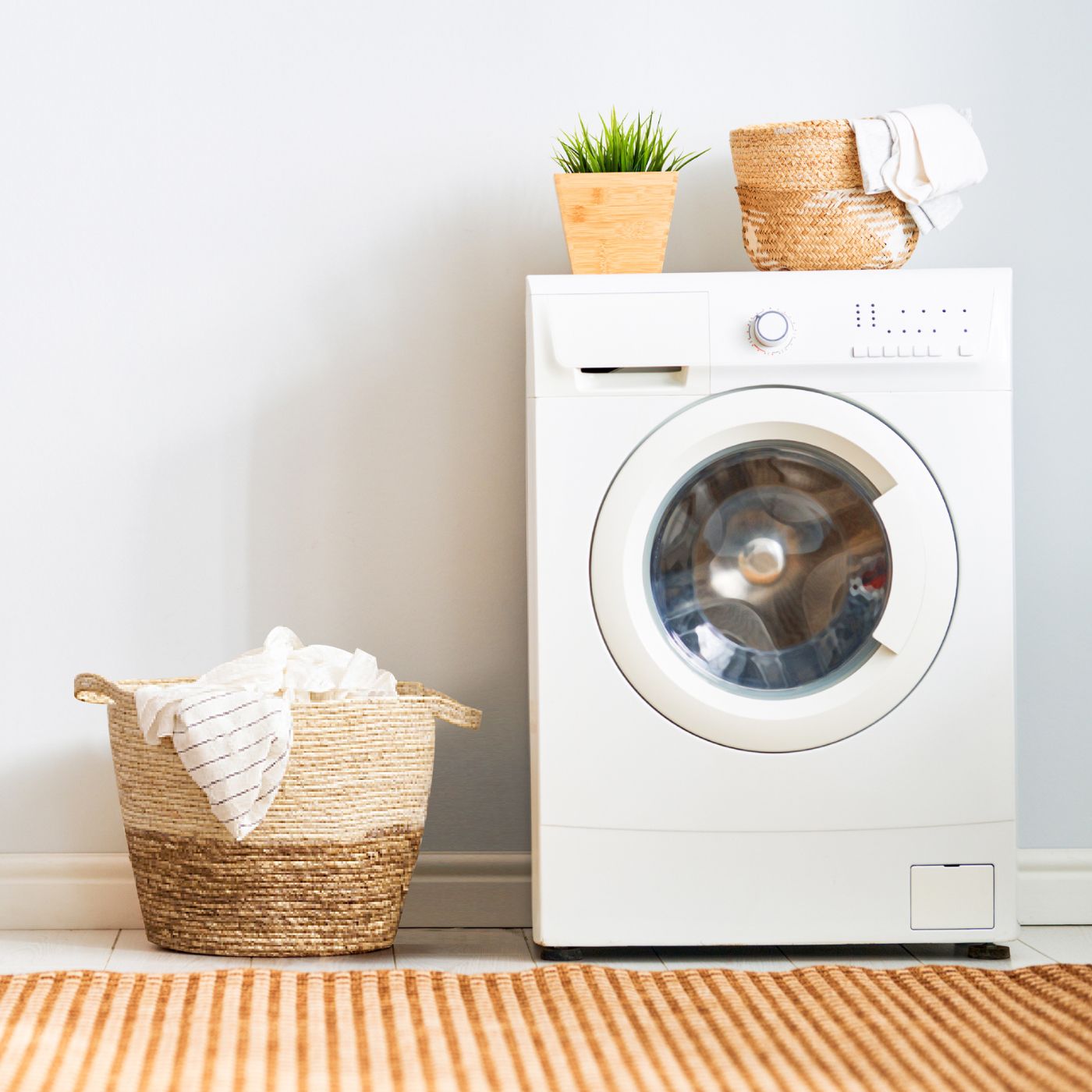 Easy to clean mattress topper cover with washing machine